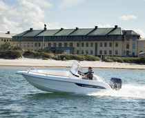 Außenbord-Konsolenboot / max. 6 Personen
