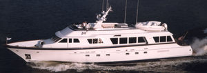 Fahrten-Superyacht / Sportfischer / Flybridge / Verdränger Rumpf