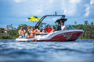 Innenborder-Runabout / Doppelkonsole / Bowrider / Wasserski