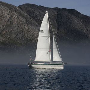 Segel-Yacht / Fahrten / mit offenem Heck / Aluminium