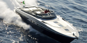 Fahrten-Motoryacht / Open / Gleiter / 2 oder 3 Kabinen