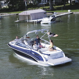 Innenborder-Runabout / Bowrider / Doppelkonsole / Wakeboard
