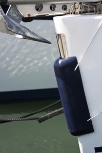 Fender für Segelboote / Bug / bogenförmig