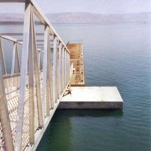 schwimmender Ponton / Anker / für Yachthäfen / Beton