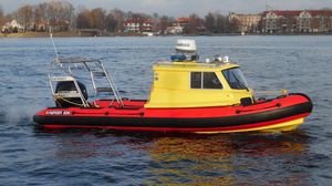 Außenbord-Schlauchboot / Diesel / Festrumpf / Jockey-Konsole