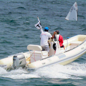 Außenbord-Schlauchboot / Mittelkonsole / Tauch / max. 10 Personen