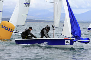 zweihändige Jolle / Freizeit / Asymmetrischer Spinnaker / Laser