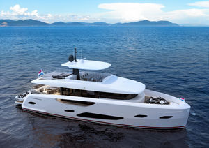 Fahrten-Motoryacht / Flybridge / Aluminium / Verdränger