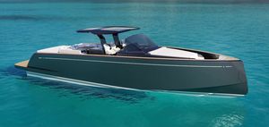 Express Cruiser / Innenborder / Open / Sonnendeck / T-Top