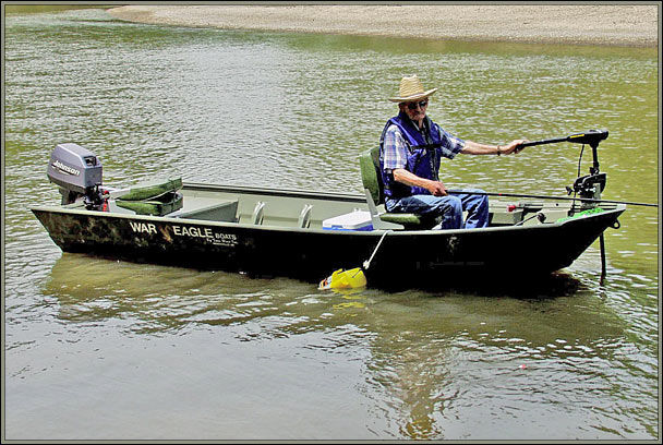 Jon-Boat / Außenborder - 436FLD & 436F - War Eagle - Sportfischer