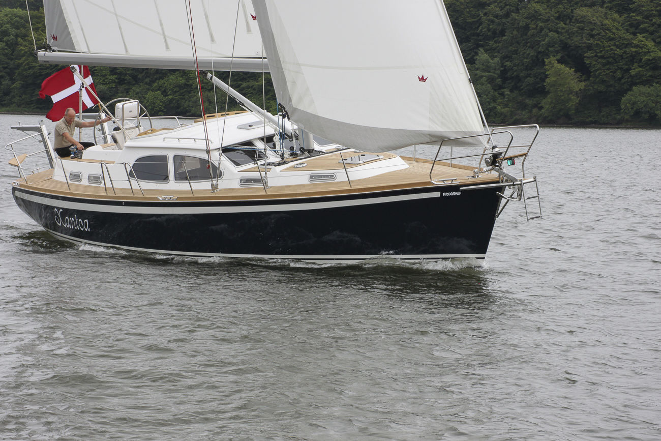 segelyacht mittelcockpit gebraucht