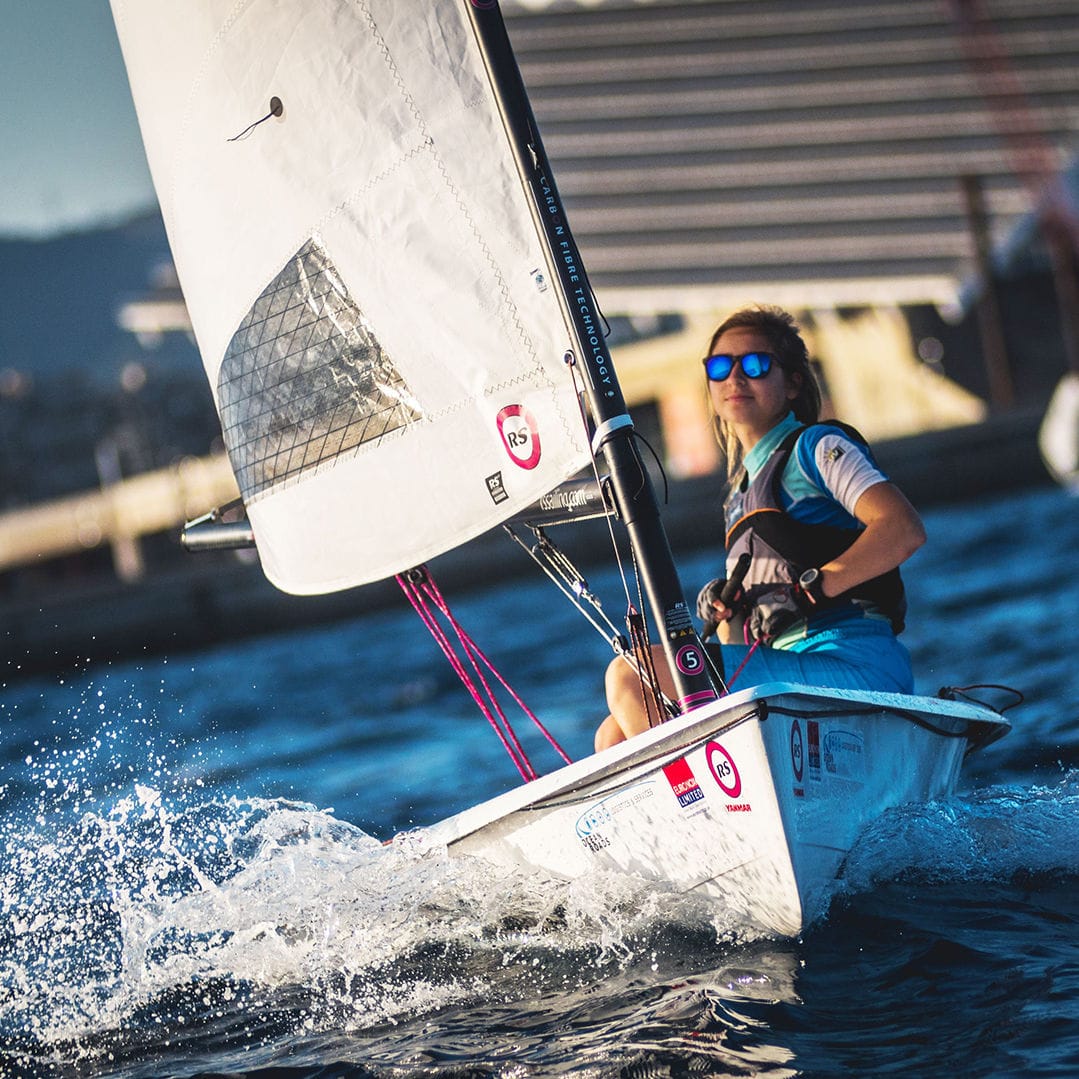 Einhandjolle AERO RS Sailing France Skiff / Regatta / Catboat