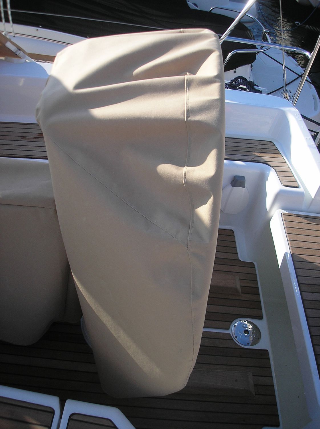 Bimini Top Schutzhülle Wasserdicht | Für 3- Und 4-Bogen Boote | 600D Segeltuch Mit UV-Schutz