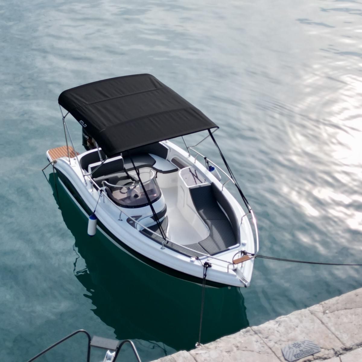 au-enborder-daycruiser-6-4-el-open-eolo-open-mit-seitenkonsole
