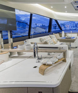 Fettbehälter für Yacht