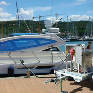 Kohlenwasserstoffbehälter