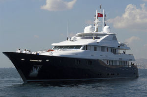 Megayacht für Kreuzfahrten 1