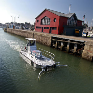 Ölrückführungsboot