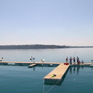 schwimmender Ponton