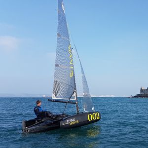 Trimaran / Daysailer / One-Design / mit offenem Heck