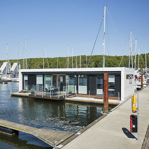 schwimmendes Haus