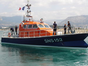 Rettungsschiff (SAR)