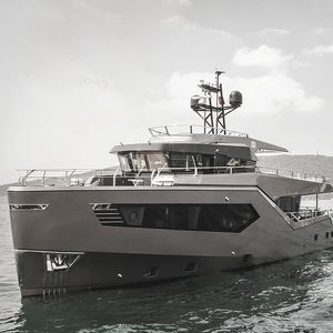 Luxus-Motoryacht / für Kreuzfahrten