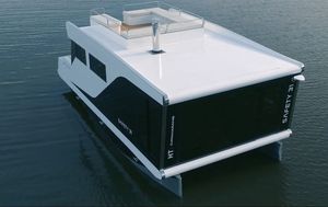 Katamaran-Hausboot