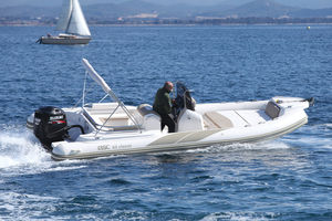 Außenborder-Schlauchboot
