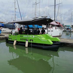 Offenes Boot / Katamaran 1