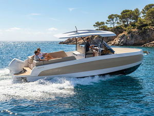 Cabin-Cruiser / Außenborder 1