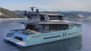 Katamaran-Motoryacht 1