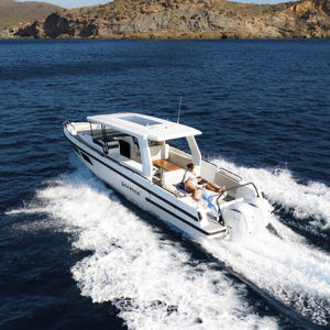 Express-Cruiser / Außenborder