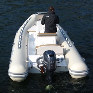 Außenborder-Schlauchboot