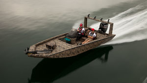 Bass-Boat / Außenborder 1