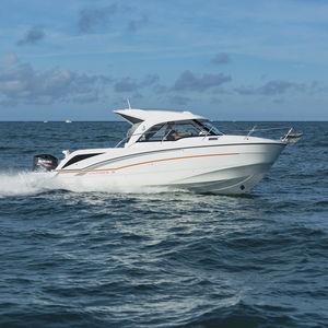 Cabin-Cruiser / Außenbord / mit Ruderhaus / max. 9 Personen / Sonnendeck