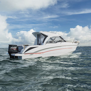 Cabin-Cruiser / Außenbord / mit Ruderhaus / max. 8 Personen / 2 Kojen