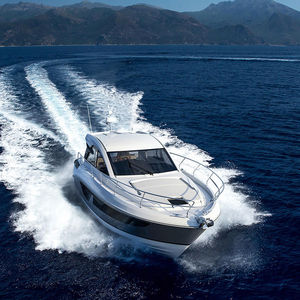 Express Cruiser / Innenborder