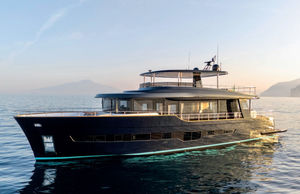 Motoryacht für Kreuzfahrten