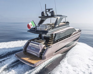 Motoryacht für Kreuzfahrten