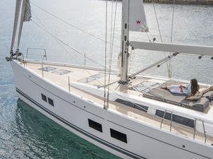 Segel-Yacht / Fahrten