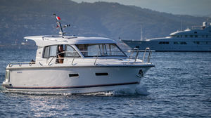Express-Cruiser / Innenborder