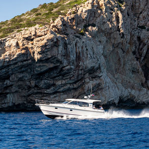 Express Cruiser / Innenborder