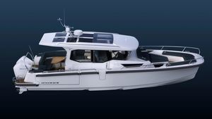 Express-Cruiser / Innenborder 1