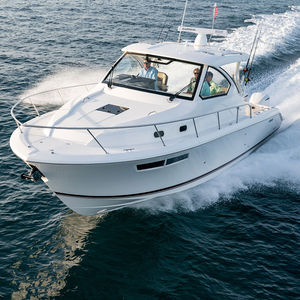 Express-Cruiser / Außenborder