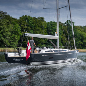 Segelboot für Kreuzfahrten