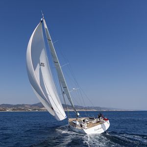 Segel-Yacht / Fahrten