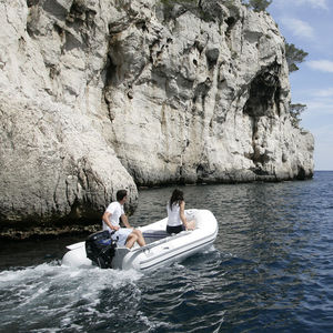 Außenborder-Schlauchboot