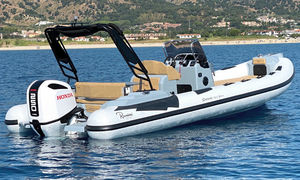 Außenborder-Schlauchboot 1