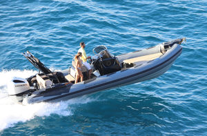 Außenborder-Schlauchboot 1